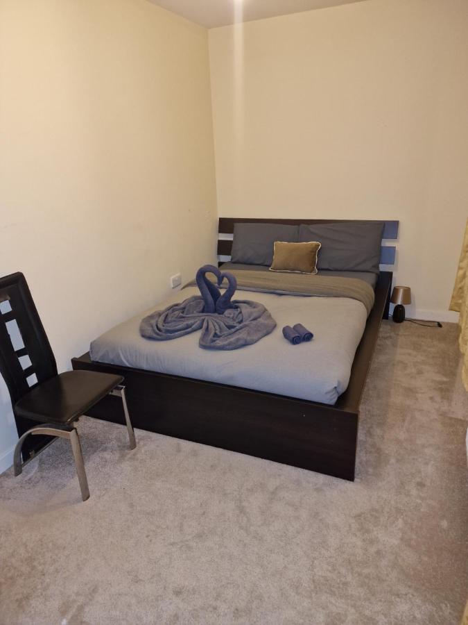 Apartamento Ko 3 Bed House Dartford Exterior foto